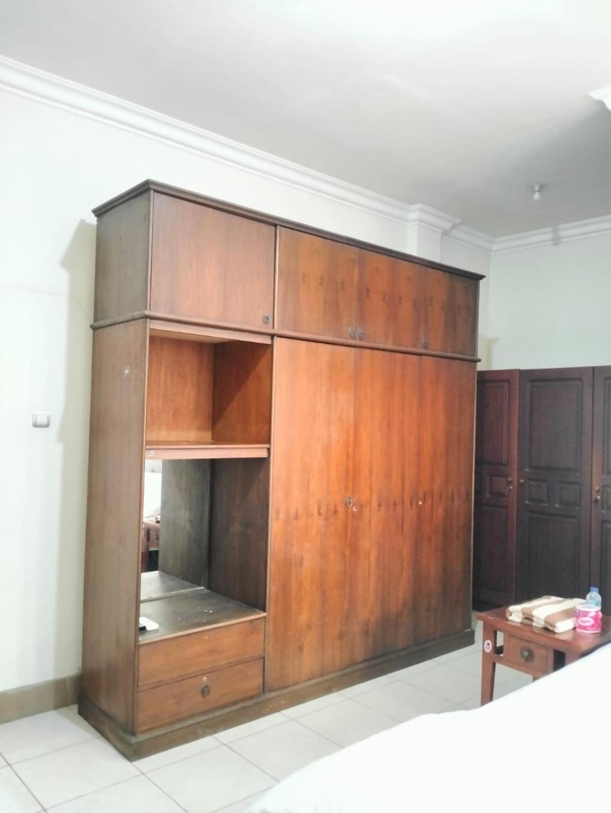 Nakula Familiar Inn Denpasar Esterno foto