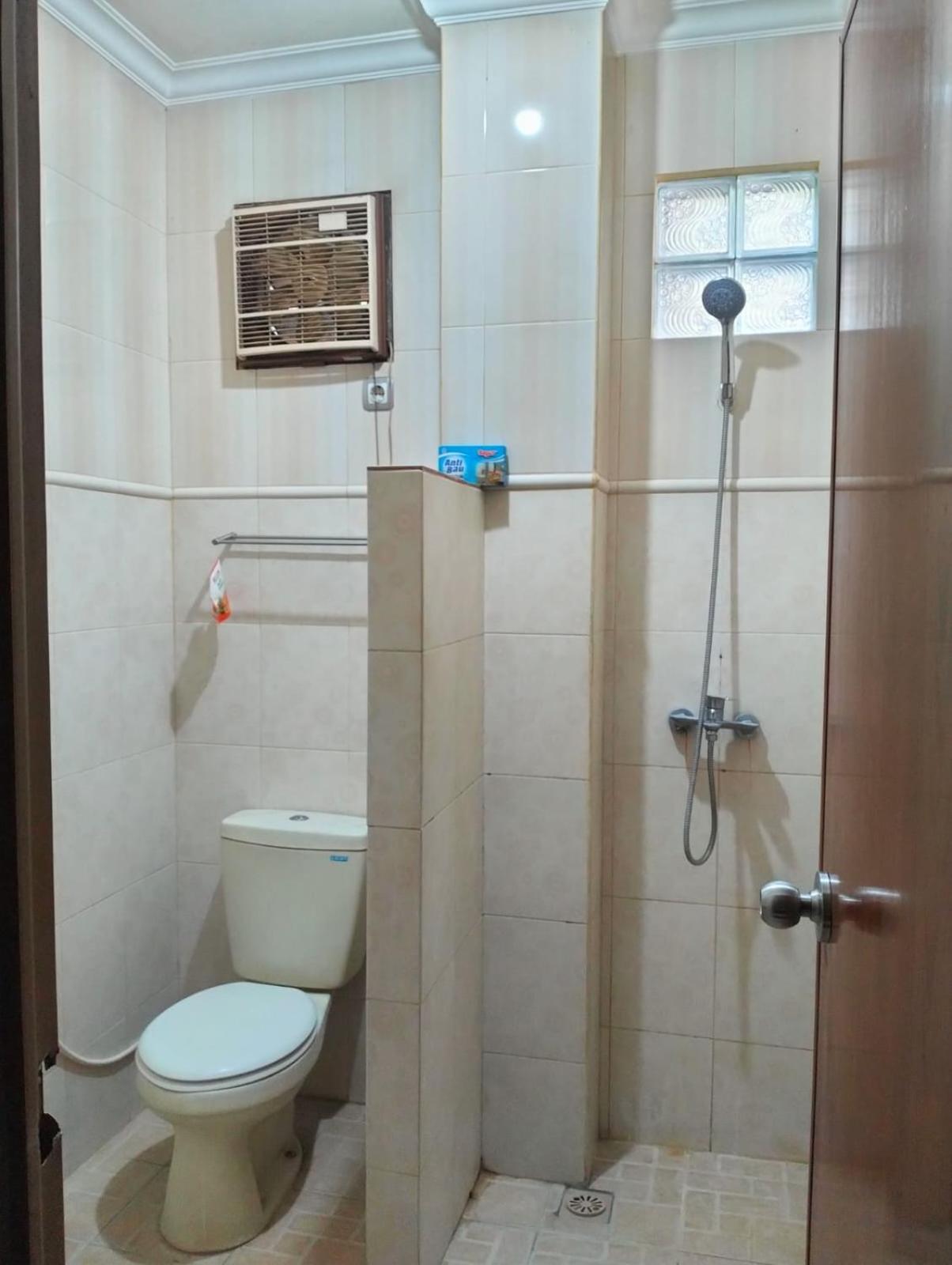 Nakula Familiar Inn Denpasar Esterno foto